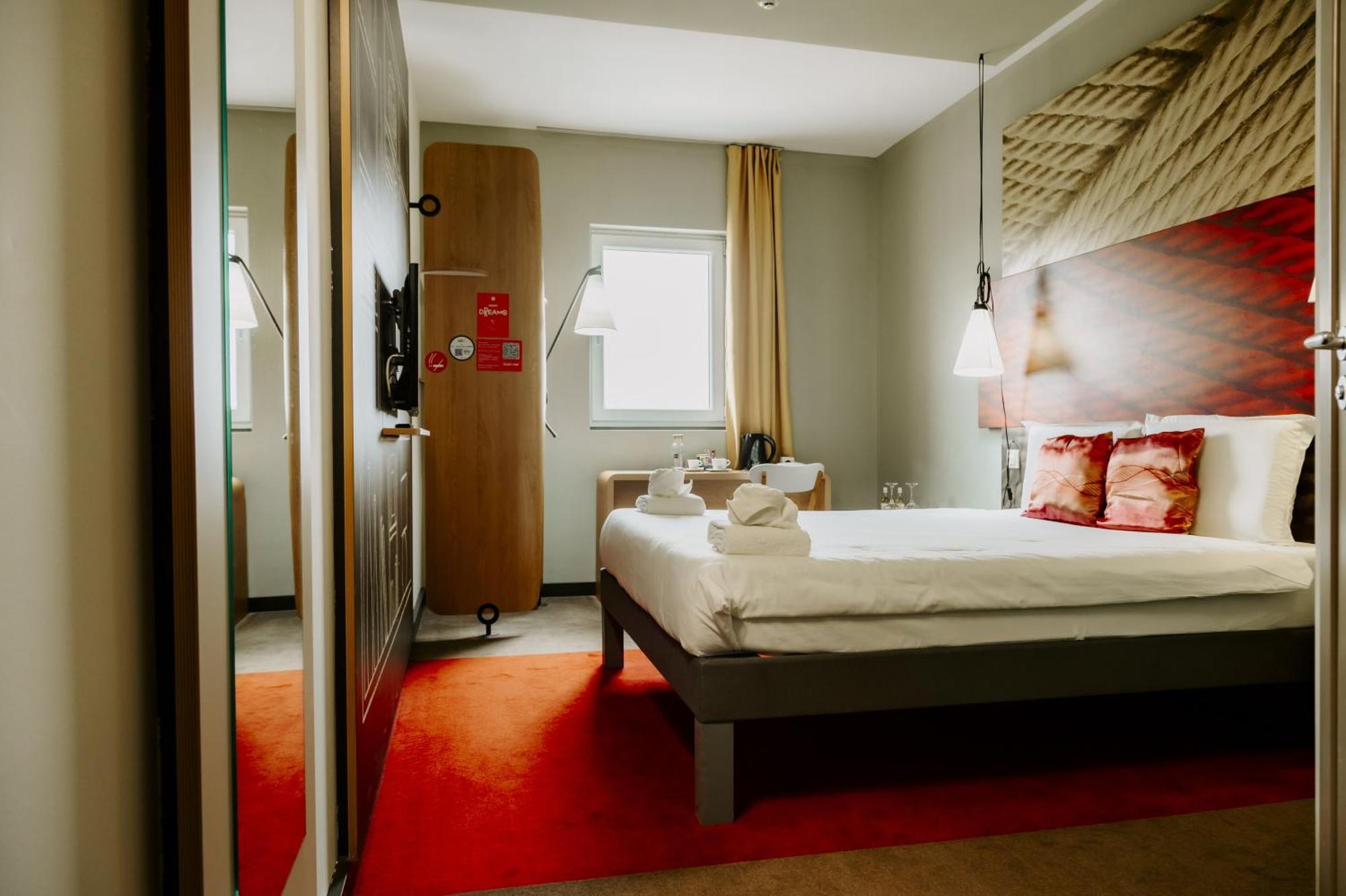 Hotel Ibis Airport