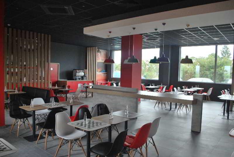 Ibis Airport Софія