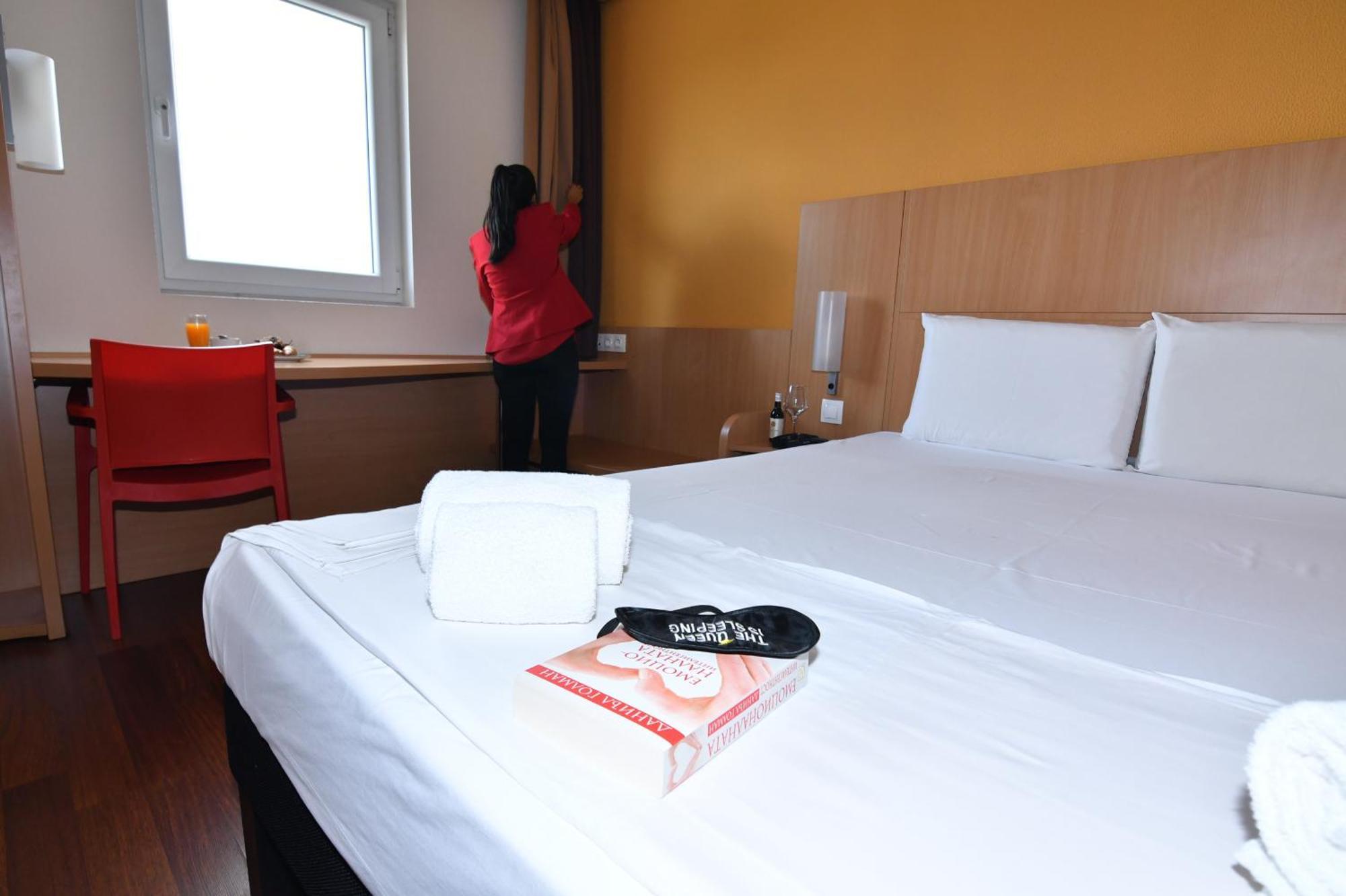 Ibis Airport Софія