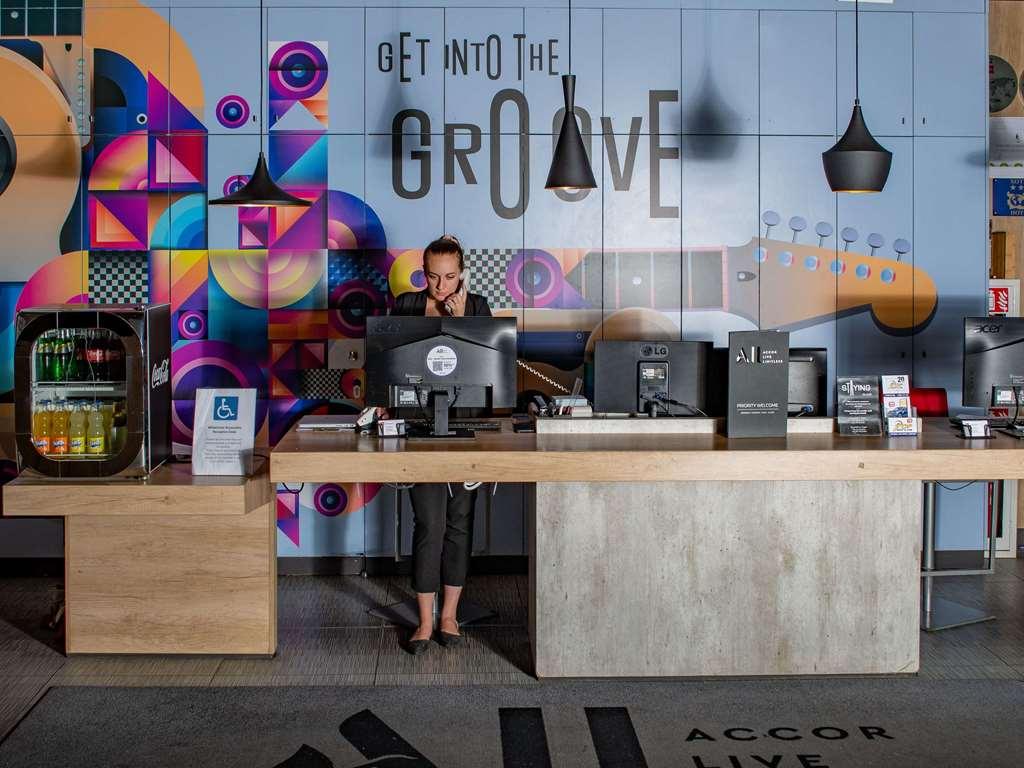Ibis Airport 3* Софія