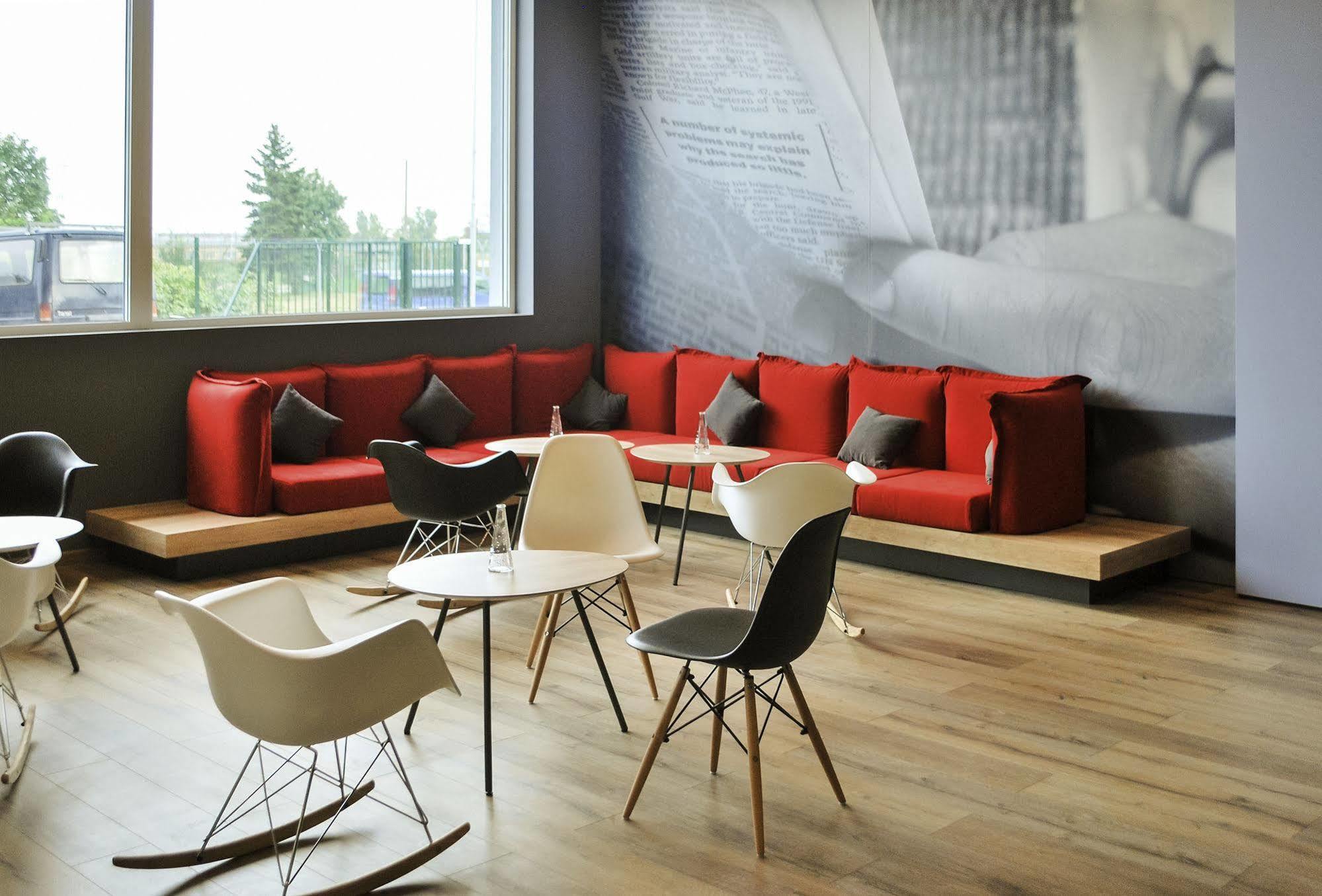 Ibis Airport Готель 3*